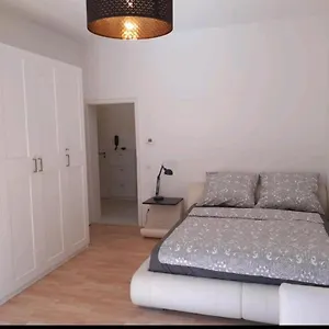 Apartment Perfect To Visit The Fair Or Düsseldorf