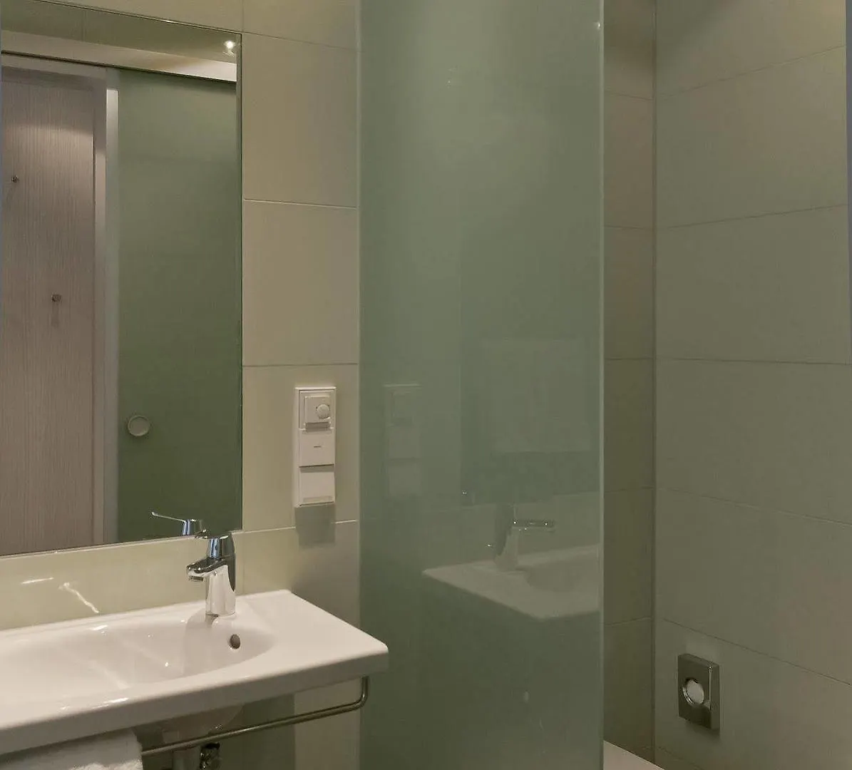 Super 8 By Wyndham Munich City West 3*,  Γερμανία